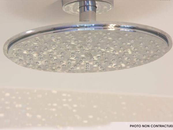 Oceania l'Hôtel de France Nantes : photo 4 de la chambre chambre double ou lits jumeaux confort 