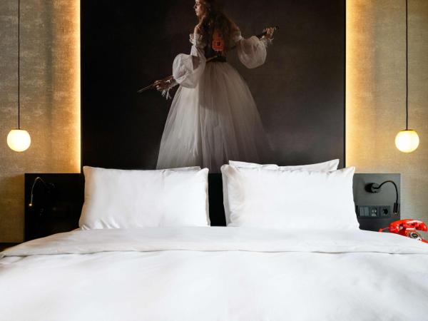 Radisson RED Hotel, Vienna : photo 2 de la chambre chambre standard - vue sur cour