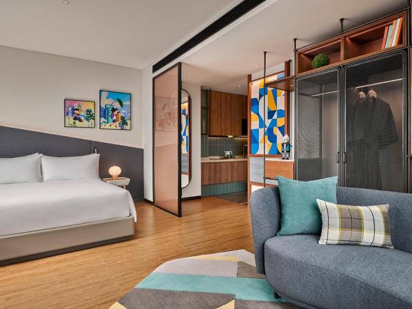 Artyzen Habitat Qiantan Shanghai : photo 2 de la chambre habitat studio premier king