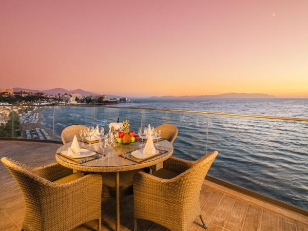 Ladies Beach Suite Hotel : photo 2 de la chambre suite lit king-size