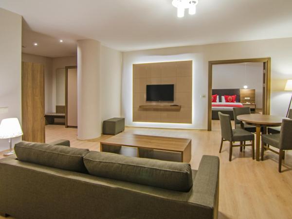 Ladies Beach Suite Hotel : photo 1 de la chambre suite