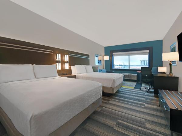 Holiday Inn Express & Suites Memorial - CityCentre, an IHG Hotel : photo 1 de la chambre suite avec 2 lits queen-size - non-fumeurs