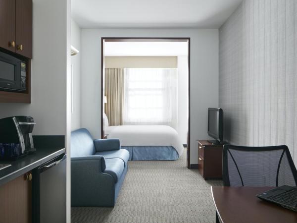 Club Quarters Hotel Wacker at Michigan, Chicago : photo 5 de la chambre chambre supérieure lit queen-size