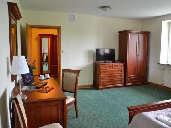 Hotel Łazienkowski : photo 8 de la chambre chambre lits jumeaux