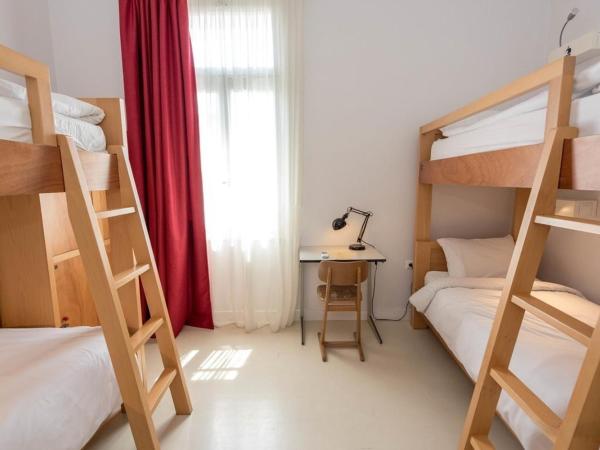 City Circus Athens : photo 7 de la chambre lit simple dans dortoir mixte de 4 lits