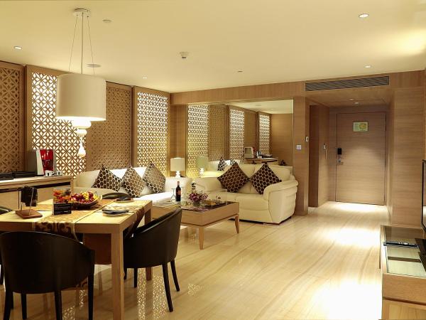 Hotel Sahara Star : photo 3 de la chambre suite lit king-size neptune avec baignoire - vue sur ville (non-fumeurs)