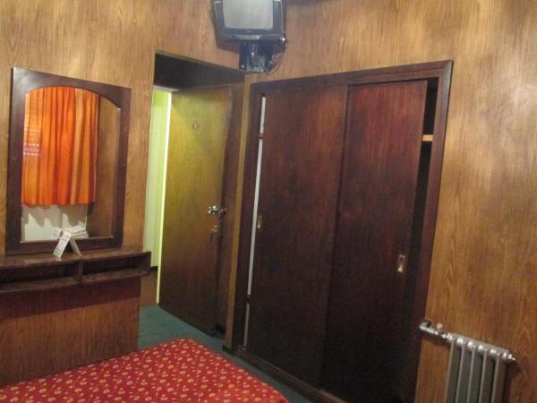 Hotel Nahuel : photo 5 de la chambre chambre quadruple