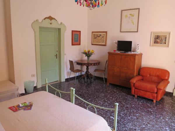 Casa Della Zia, Bologna by Short Holidays : photo 7 de la chambre chambre double ou lits jumeaux avec salle de bains privative externe