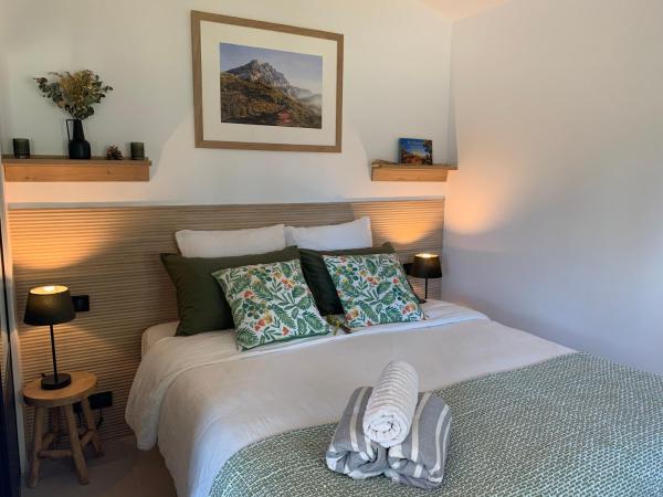 La Parenthese Saint Donat : photo 1 de la chambre studio avec terrasse