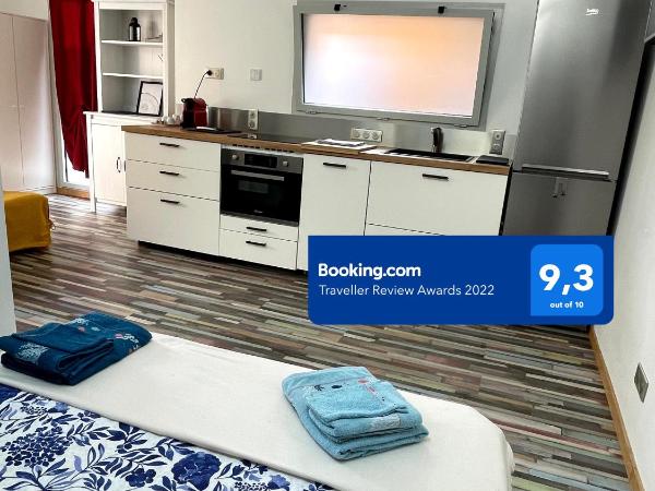 Le 9ième Entracte : photo 3 de la chambre studio avec vue sur jardin