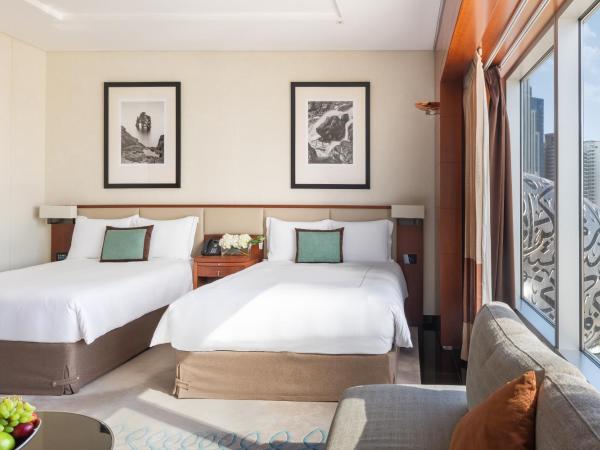 Jumeirah Emirates Towers Dubai : photo 3 de la chambre chambre deluxe avec accès gratuit à la plage privée et connexion directe au musée du futur