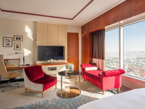 Jumeirah Emirates Towers Dubai : photo 2 de la chambre chambre deluxe pour femmes