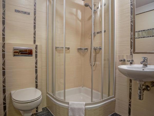 Farmona Hotel Business & SPA : photo 5 de la chambre appartement