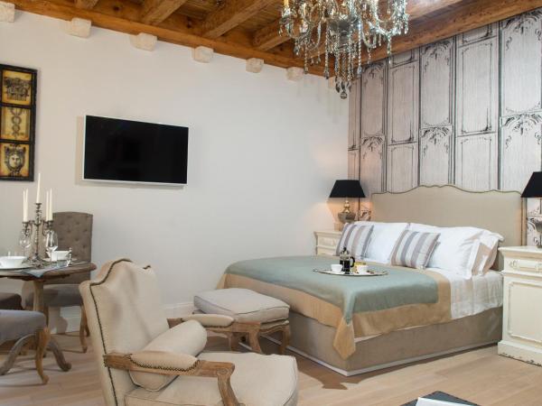 St. Joseph's : photo 1 de la chambre studio lit king-size de luxe - vue sur ville