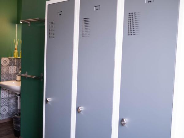 Hostel by Hyve Basel : photo 9 de la chambre lit dans dortoir mixte de 8 lits