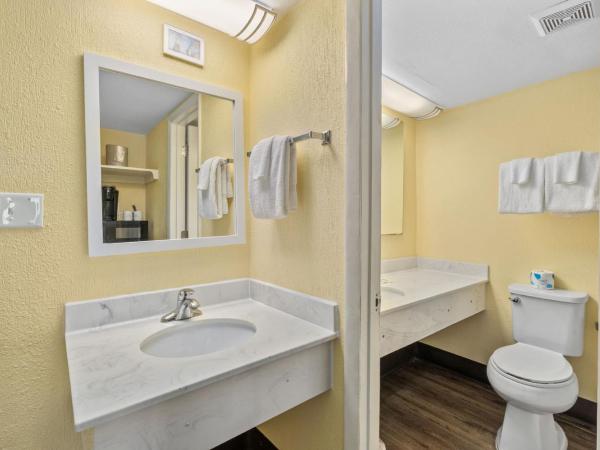 North Shore Oceanfront Resort Hotel : photo 4 de la chambre chambre premium avec 2 lits queen-size - vue sur océan