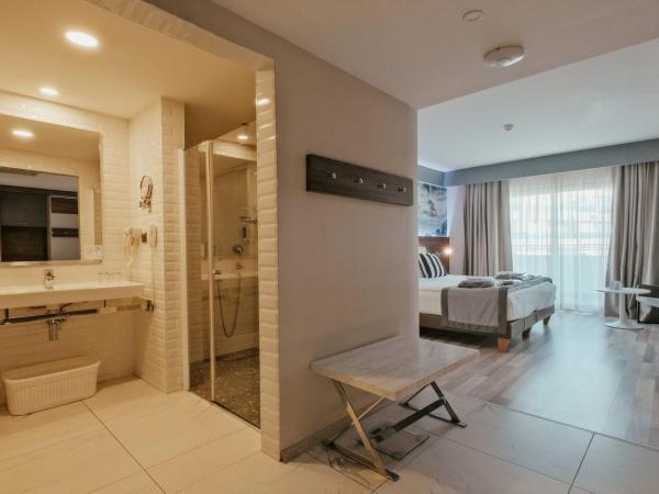 Sunprime C-Lounge - Adult Only : photo 2 de la chambre suite