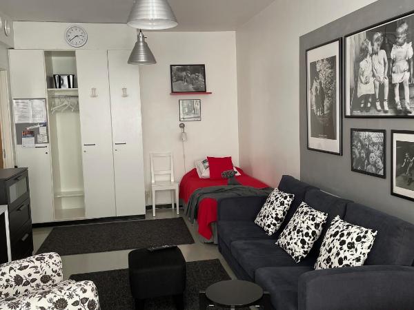 Tapulitalo Guesthouse : photo 2 de la chambre chambre triple avec salle de bains commune