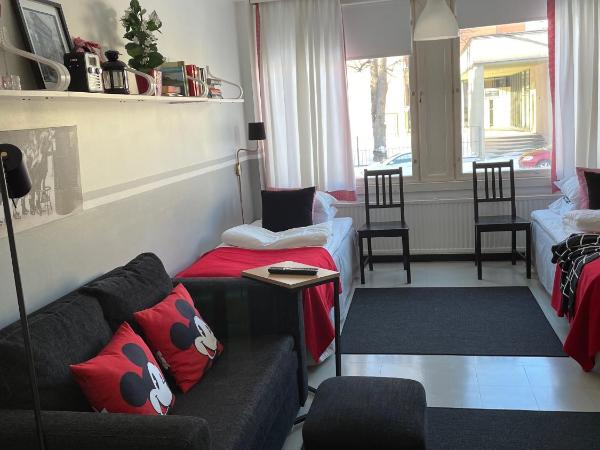 Tapulitalo Guesthouse : photo 5 de la chambre chambre lits jumeaux avec salle de bains commune