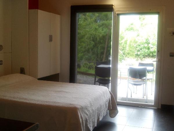 Albergue/Auberge ULIA Youth Hostel : photo 6 de la chambre studio familial