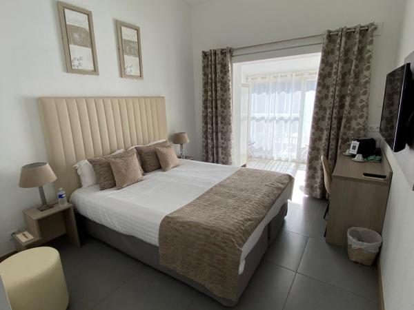 Le Mas de Cocagne : photo 2 de la chambre suite junior (2 adultes)