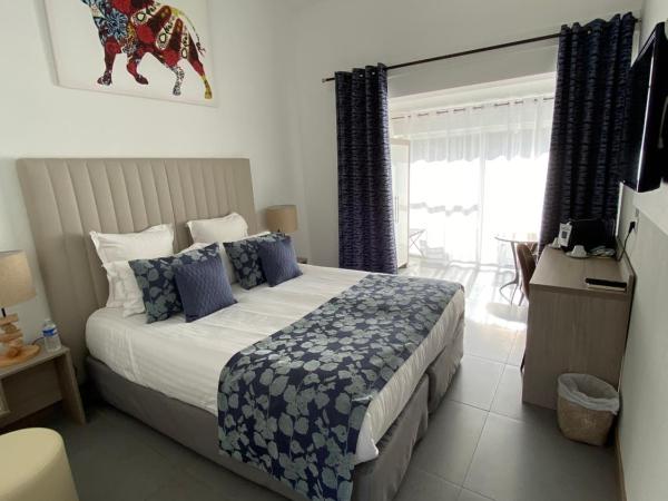 Le Mas de Cocagne : photo 1 de la chambre suite junior (2 adultes)