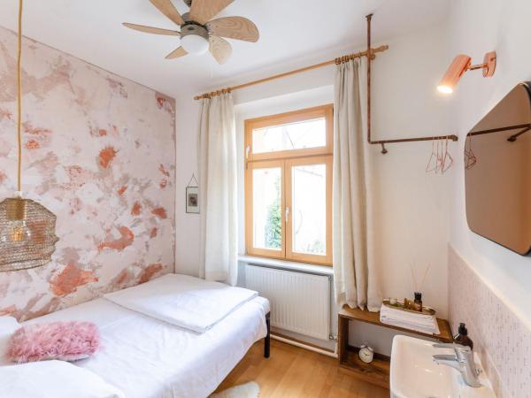 Vienna Hostel Ruthensteiner : photo 5 de la chambre chambre double avec salle de bains commune