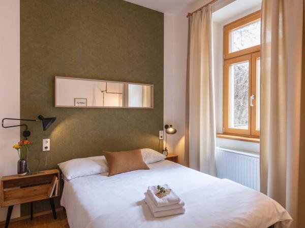 Vienna Hostel Ruthensteiner : photo 1 de la chambre chambre double avec salle de bains privative