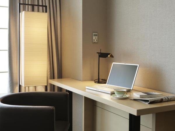 The Capitol Hotel Tokyu : photo 8 de la chambre chambre lit king-size deluxe - non-fumeurs