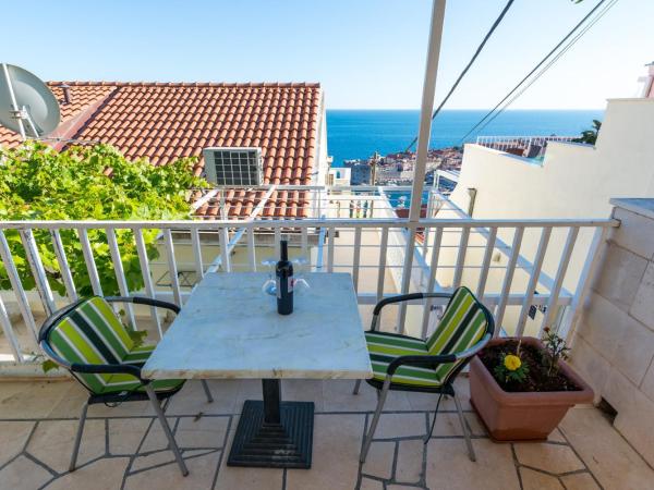 Guesthouse Home Sweet Home : photo 1 de la chambre appartement standard 1 chambre avec balcon