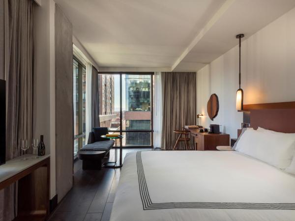 Thompson Denver, by Hyatt : photo 2 de la chambre chambre d'angle lit king-size