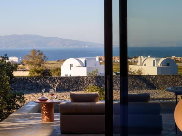 Santopaz Suites : photo 4 de la chambre suite opale avec petite piscine - vue sur mer
