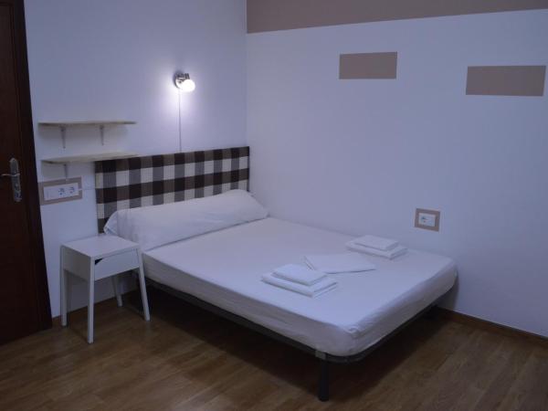 ArArAt Hostel : photo 6 de la chambre chambre double standard avec douche