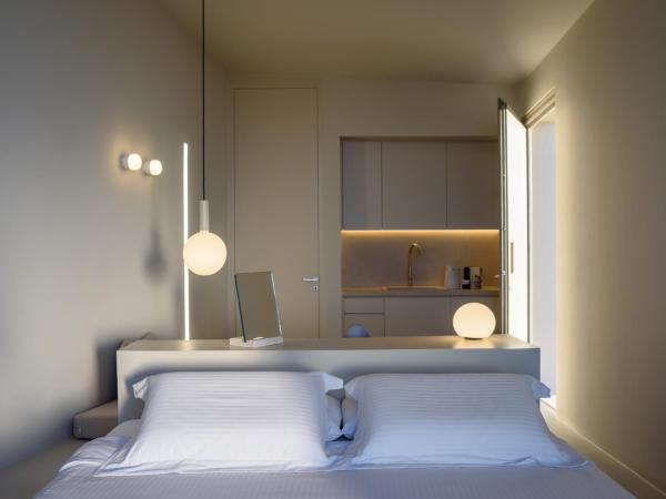 Santopaz Suites : photo 5 de la chambre suite ruby avec petite piscine - vue sur mer