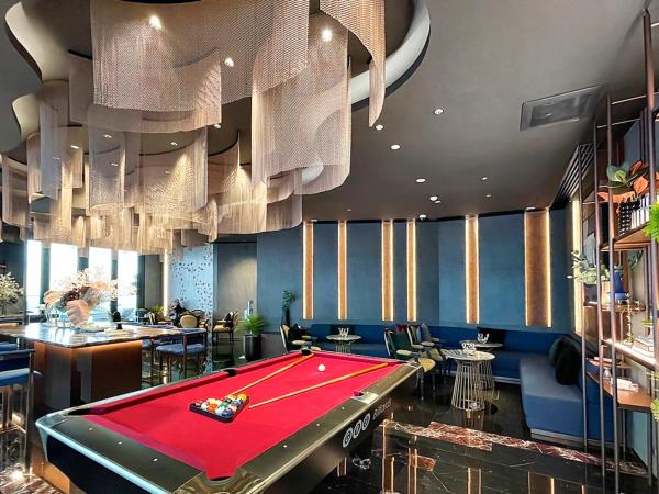 Edge Central Pattaya by J&P : photo 6 de la chambre suite lit queen-size – vue sur mer