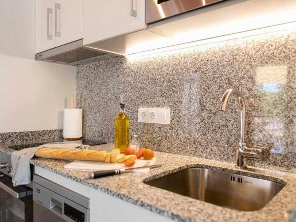 Newly renovated room w Pool y BikeParking : photo 7 de la chambre chambre double deluxe avec douche