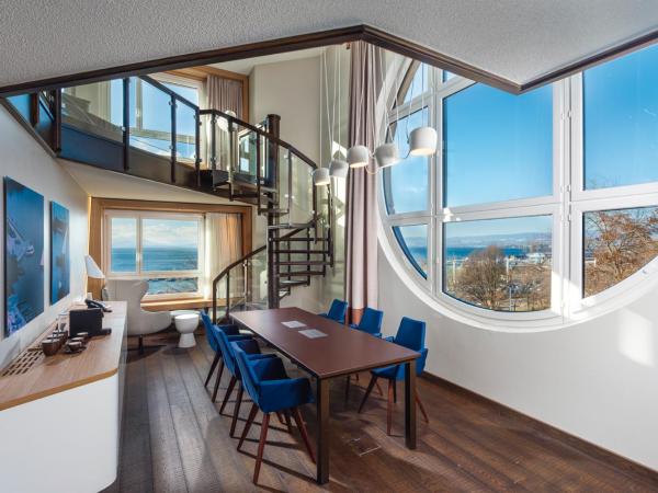 Mövenpick Hotel Lausanne : photo 9 de la chambre suite lit king-size en duplex – vue sur lac