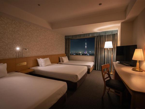 Tobu Hotel Levant Tokyo : photo 2 de la chambre chambre triple - vue sur le tokyo sky tree - non-fumeurs