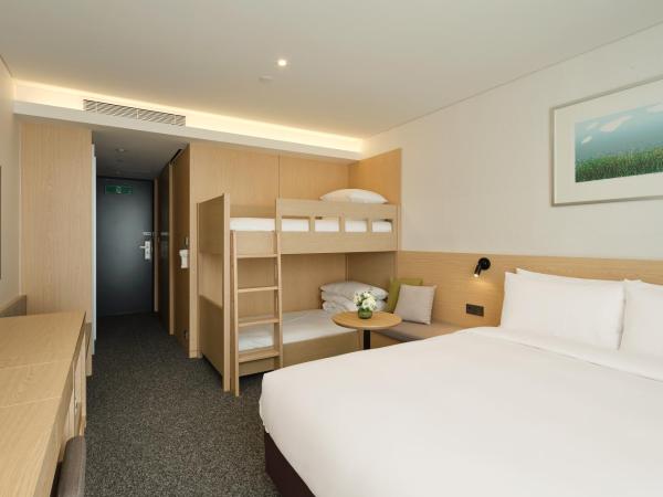 Nine Tree Premier Hotel Insadong Myeongdong : photo 1 de la chambre chambre familiale enfants