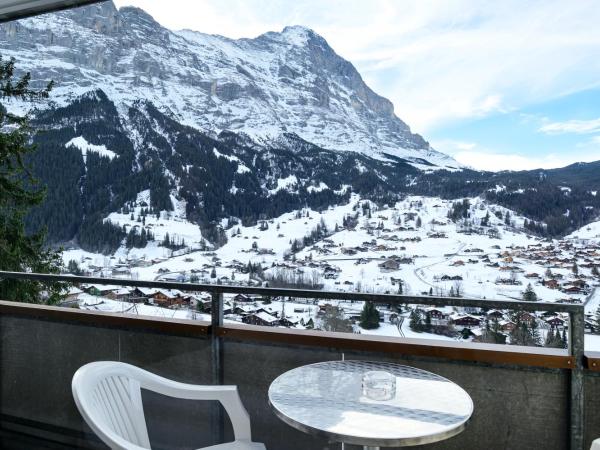 Jungfrau Lodge, Annex Crystal : photo 1 de la chambre chambre triple avec balcon