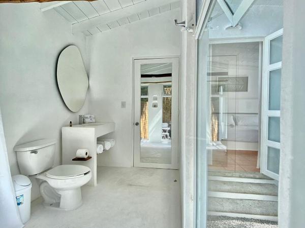 Hotel Cala Blanca Cuernavaca : photo 1 de la chambre chambre lit king-size