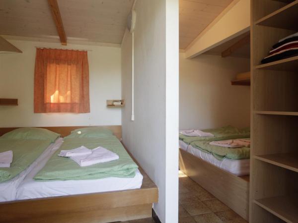 Feriendorf zum störrischen Esel : photo 5 de la chambre cottage