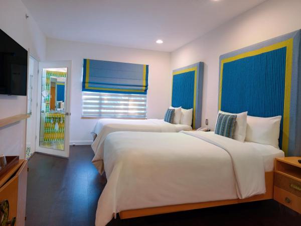 The Tony Hotel South Beach : photo 1 de la chambre hébergement double deluxe - vue sur collins avenue 