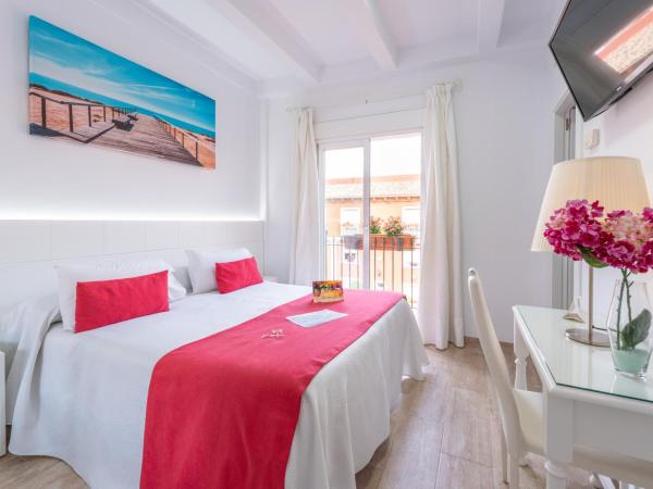 Hotel Romerito : photo 2 de la chambre chambre double avec balcon