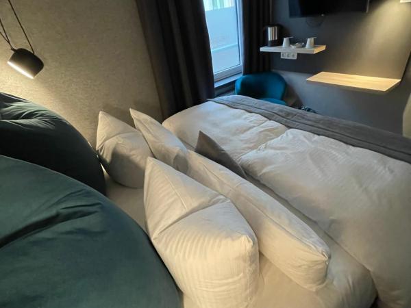 Hotel Falkenturm : photo 3 de la chambre chambre double