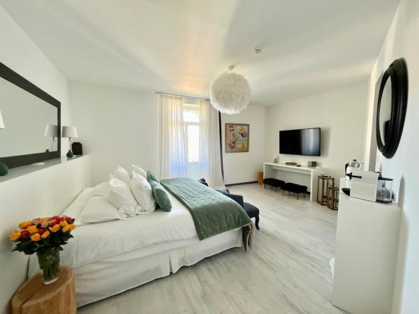 Belfry & Spa by Ligne St Barth : photo 4 de la chambre suite familiale avec balcon et accès gratuit au spa - vue sur sanctuaire