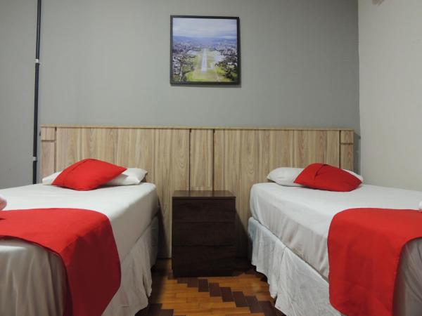 Hotel Gontijo Belo Horizonte - Próximo a Rodoviária e Praça Sete : photo 9 de la chambre chambre lits jumeaux