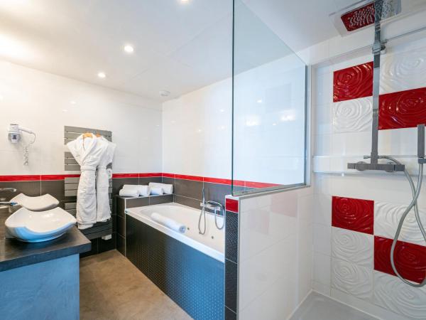 Hôtel les Campanules by Les Etincelles : photo 2 de la chambre suite privilège