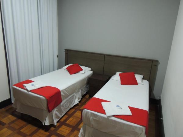 Hotel Gontijo Belo Horizonte - Próximo a Rodoviária e Praça Sete : photo 1 de la chambre chambre lits jumeaux avec balcon