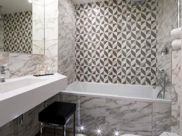 Hotel & Spa de Latour Maubourg : photo 2 de la chambre chambre triple privilège